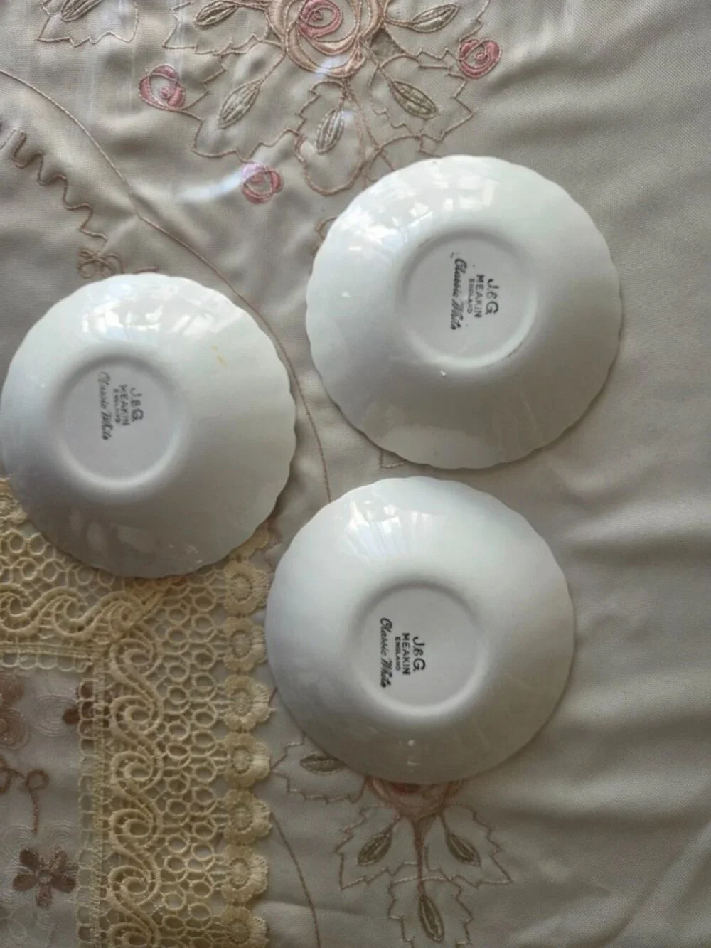 Vintage JG Meakin Classic White Small Bowls